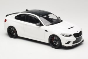 BMW M2 CS F87 Biely s čiernymi diskami Minichamps 1:18 155021025 Kov – obrázok 4 z 6