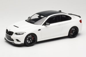 BMW M2 CS F87 Biely s čiernymi diskami Minichamps 1:18 155021025 Kov