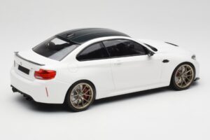 BMW M2 F87 CS Alpine White Zlaté Ráfiky Minichamps 1:18 155021020 Kov – obrázok 2 z 6