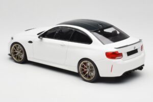 BMW M2 F87 CS Alpine White Zlaté Ráfiky Minichamps 1:18 155021020 Kov – obrázok 5 z 6