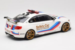 BMW M2 F87 Safety Car MotoGP 2016 Minichamps 1:18 155026105 Kov – obrázok 2 z 6
