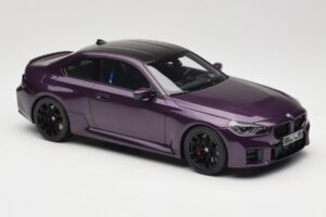 BMW M2 G87 Twilight Purple GT Spirit 1:18 GT946 Živica – obrázok 4 z 6