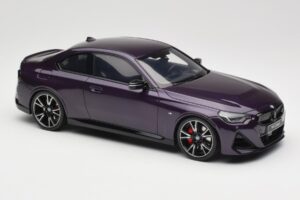 BMW M240i G42 Thundernight Metallic GT Spirit 1:18 GT504 Živica – obrázok 4 z 6