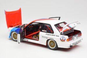 BMW M3 E30 #46 R. Ravaglia / E. Pirro WTCC Calder Park 1987 Minichamps 1:18 180872046-O Kov – obrázok 5 z 8