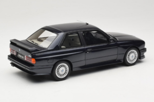 BMW M3 E30 Europameister Macau Blue Otto 1:18 OT1216 Kov – obrázok 2 z 6