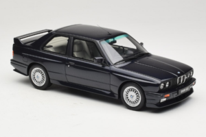 BMW M3 E30 Europameister Macau Blue Otto 1:18 OT1216 Kov – obrázok 4 z 6