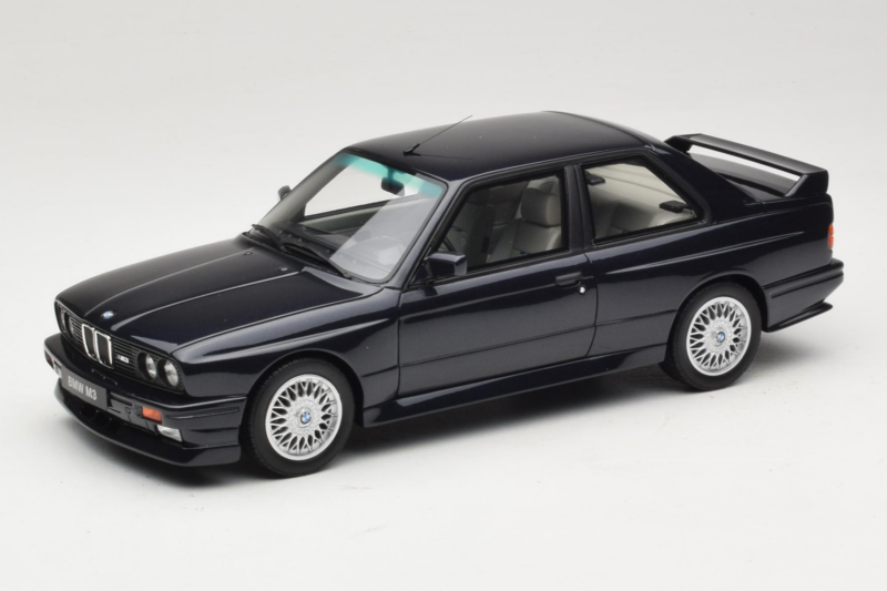 BMW M3 E30 Europameister Macau Blue Otto 1:18 OT1216 Kov