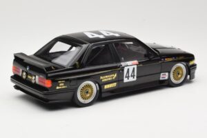 BMW M3 E30 JPS Team BMW #44 J. Richards / T. Longhurst Class Winners Bathurst 1000 1987 Minichamps 1:18 155872044 Kov – obrázok 2 z 6