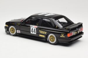 BMW M3 E30 JPS Team BMW #44 J. Richards / T. Longhurst Class Winners Bathurst 1000 1987 Minichamps 1:18 155872044 Kov – obrázok 5 z 6