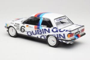 BMW M3 E30 #6 H. Grohs DTM 1987 Minichamps 1:18 155872006 Kov – obrázok 5 z 6