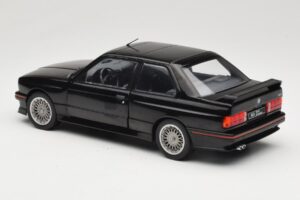 BMW M3 E30 Sport Evo Čierny Solido 1:18 S1801501 Kov – obrázok 7 z 8