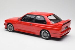 BMW M3 E30 Sport Evolution Červený Otto 1:12 G033 Živica – obrázok 5 z 6