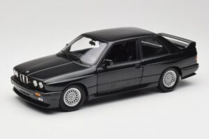 BMW M3 E30 Black Metallic Minichamps 1:18 180020306 Kov