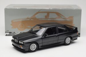 BMW M3 E30 Black Metallic Minichamps 1:18 180020306 Kov – obrázok 8 z 8