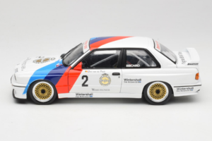 BMW M3 E30 Warsteiner #2 E. van de Poele DTM Champion 1987 Minichamps 1:18 80430396026-O1 Kov – obrázok 4 z 9