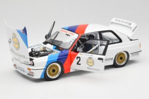 BMW M3 E30 #2 Warsteiner E. van de Poele DTM Champion 1987 Minichamps 1:18 80430396026-O Kov – obrázok 2 z 8