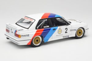BMW M3 E30 #2 Warsteiner E. van de Poele DTM Champion 1987 Minichamps 1:18 80430396026-O Kov – obrázok 3 z 8