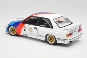 BMW M3 E30 #2 Warsteiner E. van de Poele DTM Champion 1987 Minichamps 1:18 80430396026-O Kov – obrázok 7 z 8