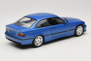 BMW M3 E36 Blue Metallic UT Models 1:18 20467 Kov – obrázok 3 z 8