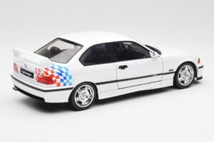 BMW M3 E36 Lightweight Biely Solido 1:18 S1803903 Kov – obrázok 3 z 8