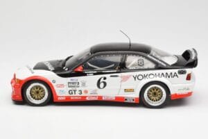 BMW M3 E36 GTR #0 B. Auberlen / M. Simo / P. Cunningham Daytona 24 Hours 1998 UT Models 1:18 39816 Kov – obrázok 4 z 8