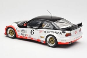 BMW M3 E36 GTR #0 B. Auberlen / M. Simo / P. Cunningham Daytona 24 Hours 1998 UT Models 1:18 39816 Kov – obrázok 7 z 8
