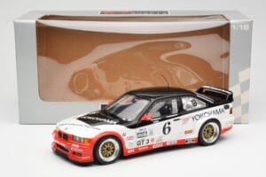 BMW M3 E36 GTR #0 B. Auberlen / M. Simo / P. Cunningham Daytona 24 Hours 1998 UT Models 1:18 39816 Kov – obrázok 8 z 8