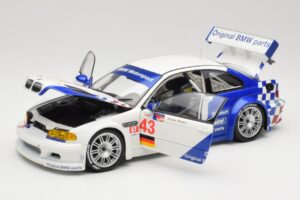 BMW M3 E46 GTR #24 D. Muller / J. Muller / H.-J. Stuck ALMS 2001 Minichamps 1:18 80430139184 Kov – obrázok 2 z 8
