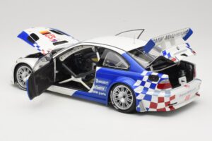 BMW M3 E46 GTR #24 D. Muller / J. Muller / H.-J. Stuck ALMS 2001 Minichamps 1:18 80430139184 Kov – obrázok 5 z 8