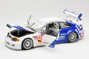 BMW M3 E46 GTR #42 J. Lehto / P. Ekblom ALMS 2001 Minichamps 1:18 100012142 Kov – obrázok 2 z 8