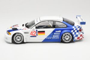 BMW M3 E46 GTR #42 J. Lehto / J. Muller ELMS 2001 Minichamps 1:18 100012192 Kov – obrázok 4 z 8