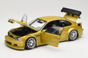 BMW M3 E46 GTR Street Phoenix Yellow Minichamps 1:18 80430309444 Kov – obrázok 2 z 8