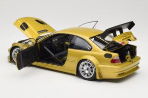 BMW M3 E46 GTR Street Phoenix Yellow Minichamps 1:18 80430309444 Kov – obrázok 5 z 8