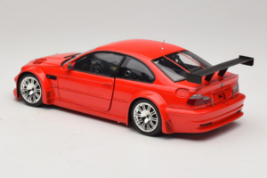 BMW M3 E46 GTR Street Červený Minichamps 1:18 100012101 Kov – obrázok 7 z 8