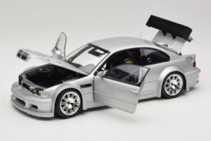 BMW M3 E46 GTR Street Strieborný Minichamps 1:18 100012100 Kov – obrázok 2 z 8