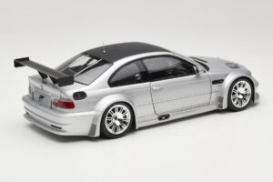 BMW M3 E46 GTR Street Strieborný With Carbon Roof Minichamps 1:18 100012102 Kov – obrázok 3 z 8