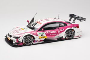 BMW M3 E92 DTM #16 BMW Team RMG A. Priaulx 2013 Minichamps 1:18 100132216 Kov – obrázok 2 z 8