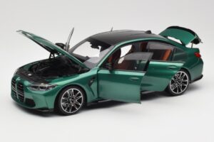 BMW M3 G80 Isle of Man Green Minichamps 1:18 113020203 Kov – obrázok 2 z 8