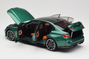 BMW M3 G80 Isle of Man Green Minichamps 1:18 113020203 Kov – obrázok 5 z 8