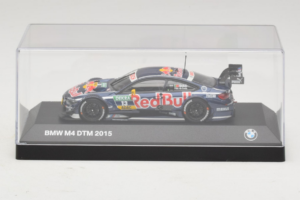 BMW M4 #13 Red Bull A. da Costa BMW Team RBM DTM 2015 Minichamps 1:43 80422405596 Kov – obrázok 4 z 5
