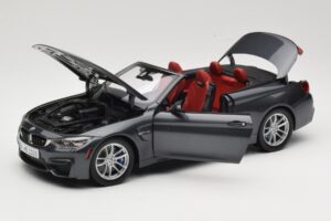BMW M4 F83 Kabriolet Mineral Grey Paragon 1:18 80432339610 Kov – obrázok 2 z 8