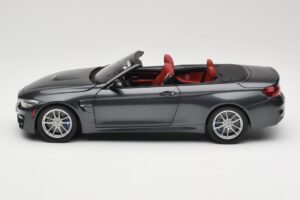 BMW M4 F83 Kabriolet Mineral Grey Paragon 1:18 80432339610 Kov – obrázok 4 z 8