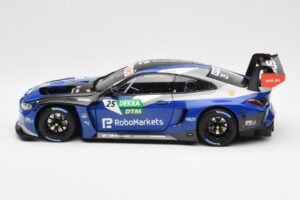 BMW M4 G82 GT3 Schubert Motorsport #25 P. Eng DTM 2022 Minichamps 1:18 113222025 Kov – obrázok 4 z 8