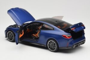 BMW M4 G82 Modrý Metallic Minichamps 1:18 113020123 Kov – obrázok 5 z 8