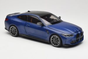 BMW M4 G82 Modrý Metallic Minichamps 1:18 113020123 Kov – obrázok 6 z 8