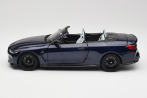 BMW M4 G82 Kabriolet Modrý Metallic Minichamps 1:18 110021031 Kov – obrázok 4 z 8