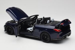 BMW M4 G82 Kabriolet Modrý Metallic Minichamps 1:18 110021031 Kov – obrázok 5 z 8