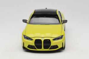 BMW M4 G82 Žltý Dealerská Edícia Minichamps 1:18 80435A51949-R1 Kov – obrázok 4 z 10