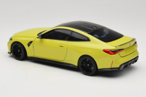 BMW M4 G82 Žltý Dealerská Edícia Minichamps 1:18 80435A51949-R1 Kov – obrázok 8 z 10
