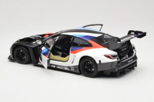 BMW M4 G82 GT3 Presentation 2021 Minichamps 1:18 80435A5D002 Kov – obrázok 5 z 8